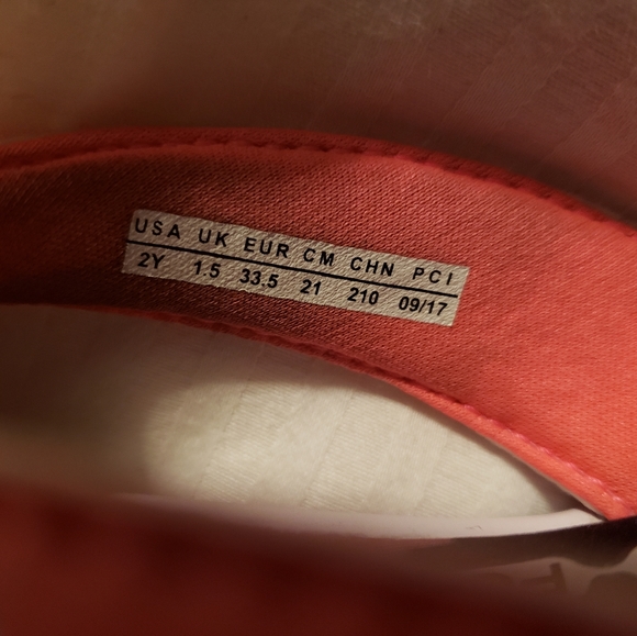 Under Armour Flip flops - Picture 2 of 2